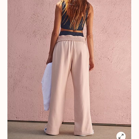 Brand NWOT sporty wide leg pats, size S - Picture 3 of 10